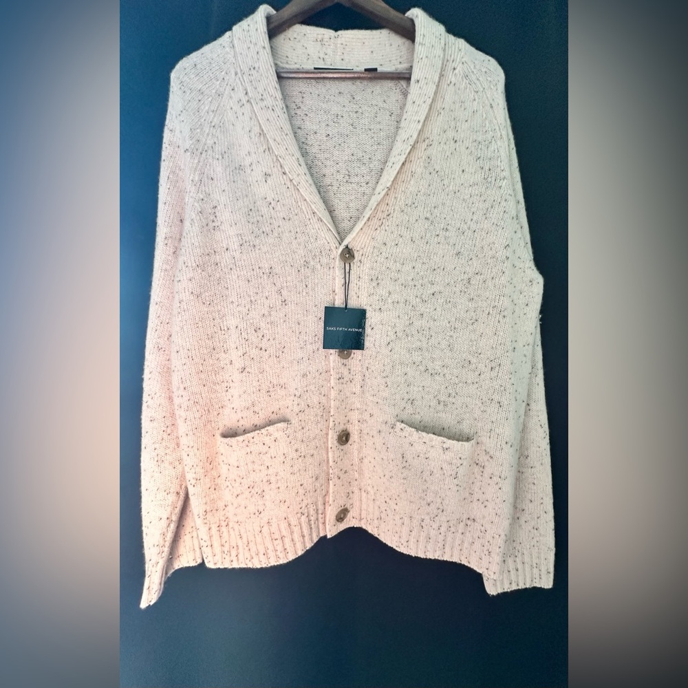 NWT SAKS 5th Ave.  Cream Cardigan size large.